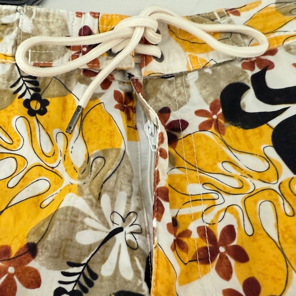 🌴 Daniel Cremieux 38 Colorful Swim Trunks – Size Large – Excellent Condition - Picture 10 of 13